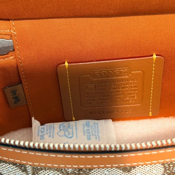 Coach Trail Bag in Crystal Signature, Limited Re-Edition 1994. NEW - Picture 9 of 10